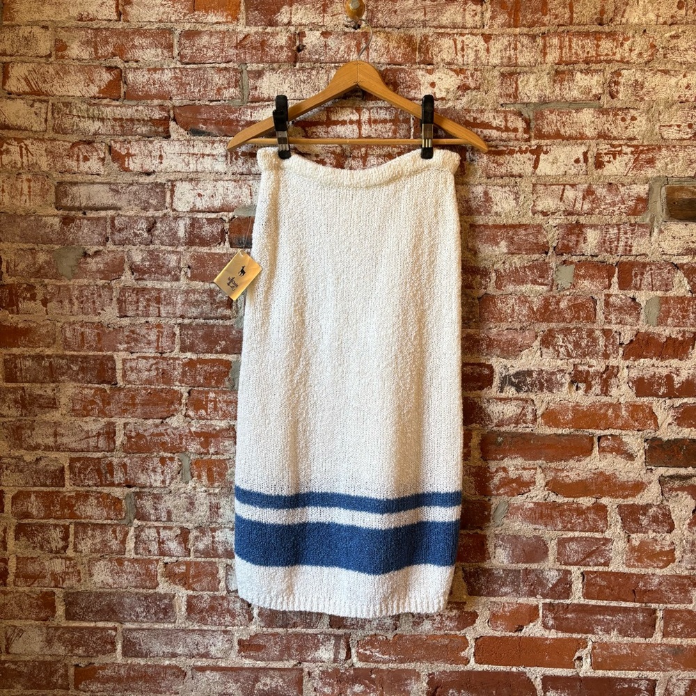 Blue and White Women's vintage skirt